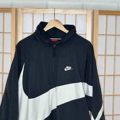 Nike Big Swoosh Spray Jacket (L)