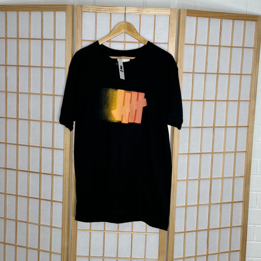 Undefeated Black Tee Spray Print New (Large)