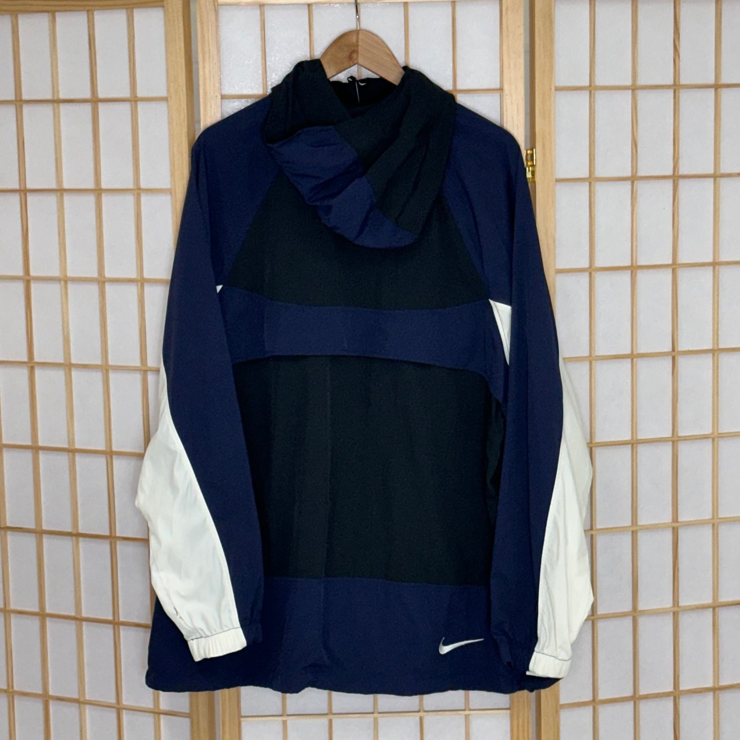 Nike Black Packable Spray Jacket (L)