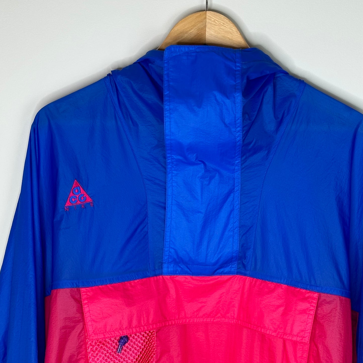 Nike ACG Packable Jacket Blue/ Pink (Medium)