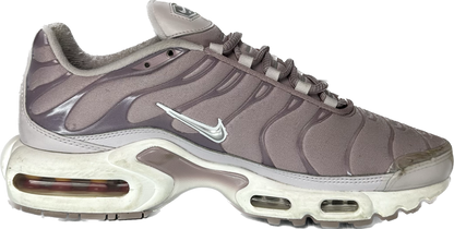 Nike Air Max Plus "Plum Fog" (US10 Women's)