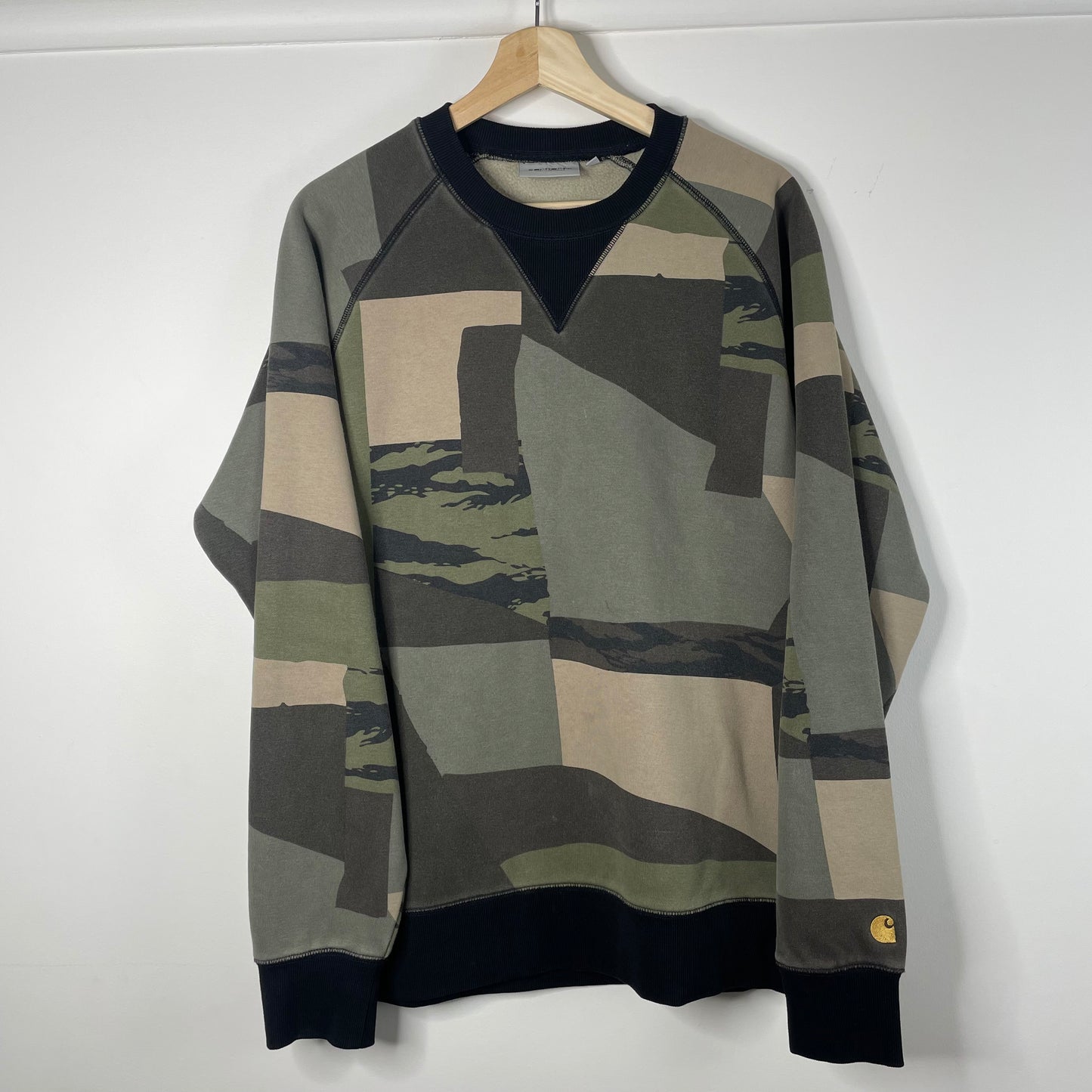 Carhartt Camo Crewneck (Large)